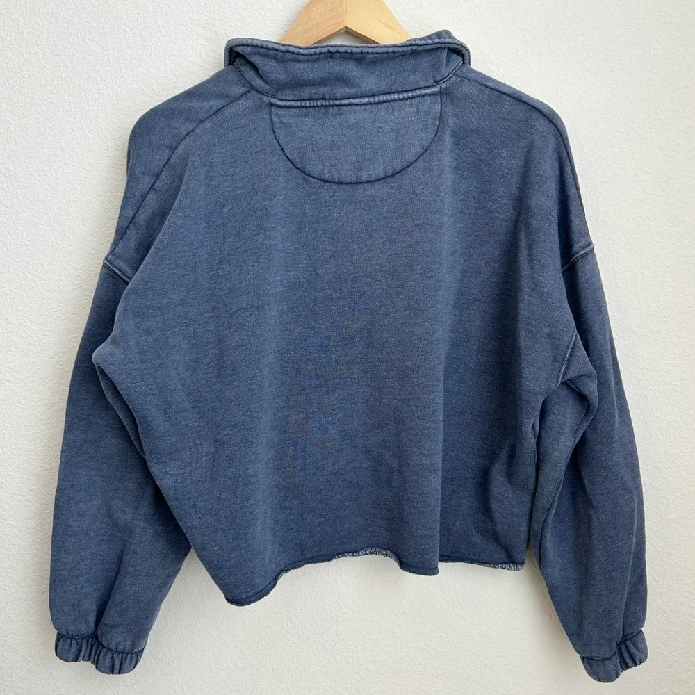 Aerie Cropped Raw Hem Collared Long Sleeve - Medium - Picture 4 of 4